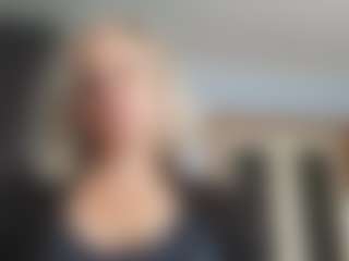 Live cam show with EdithManning - Public Mature on Streamer API
