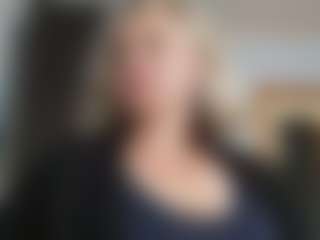 EdithManning's Live Sex Cam Show