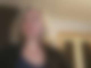 EdithManning's Live Sex Cam Show