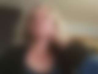 EdithManning's Live Sex Cam Show