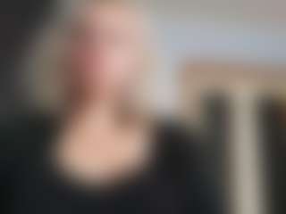Live cam show with EdithManning - Shower on Dolls Live