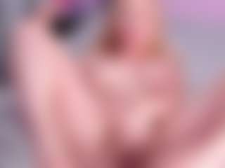 Live cam show with FluffyMonica - Small Tits on CamClone