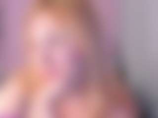 Show in cam erotica live di FluffyMonica