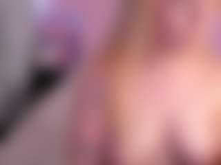 Live cam show with FluffyMonica - Blonde Hair Petite on livesuperchat.net