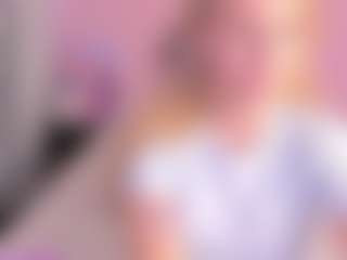 Live cam show with FluffyMonica - Blue Eyes on Chatstar