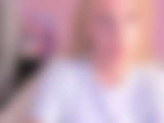 Live cam show with FluffyMonica - Body Massage on Hubzter Live