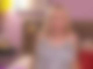 Live cam show with FluffyMonica - Blue Eyes on madthumbs