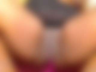 linasex1y's Live Sex Cam Show