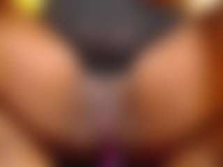 linasex1y's Live Sex Cam Show