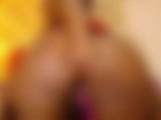 linasex1y's Live Sex Cam Show