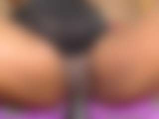 linasex1y's Live Sex Cam Show