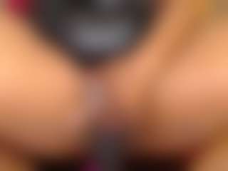 linasex1y's Live Sex Cam Show