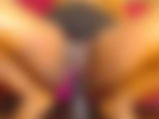 linasex1y's Live Sex Cam Show