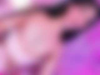 Live cam show with Niccolls-Princess - Black Hair on Camsoda