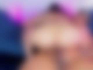 Aphrodite26's Live Sex Cam Show