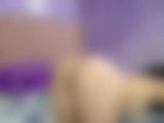 Aphrodite26's Live Sex Cam Show