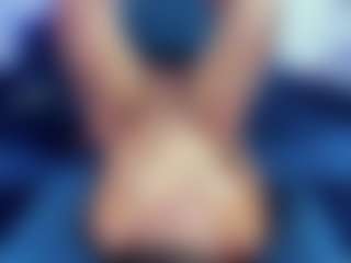 Live cam show with Aphrodite26 - Tease on Free Soda