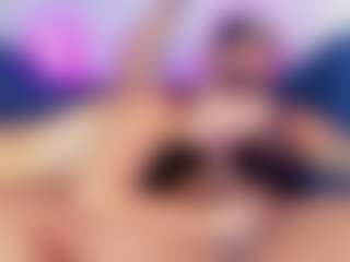Live cam show with Aphrodite26 - Deepthroat on chickslive.net