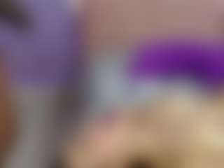 Aphrodite26's Live Sex Cam Show