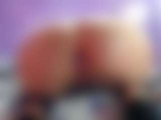 Aphrodite26's Live Sex Cam Show