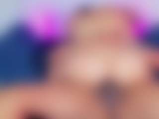 Live cam show with Aphrodite26 - Thin on livesuperchat.net