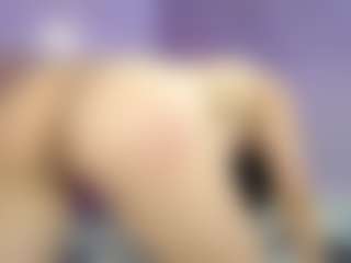 Aphrodite26's Live Sex Cam Show