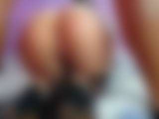 Aphrodite26's Live Sex Cam Show