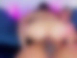Aphrodite26's Live Sex Cam Show