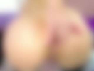 Aphrodite26's Live Sex Cam Show