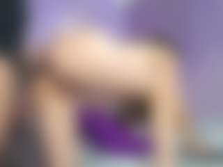 Live cam show with Aphrodite26 - Thin on Livezox