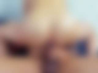 Live cam show with Aphrodite26 - Deepthroat on Camsoda