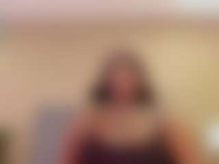 Live cam show with BetsyBennet - Ebony on milfzrlive.com | colombia