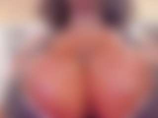 BetsyBennet's Live Sex Cam Show