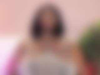 Live cam show with BetsyBennet - Brown Eyes on Dare Cams