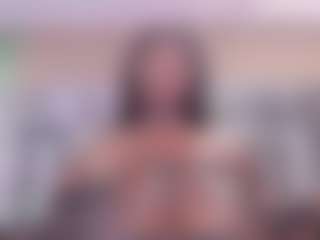 Live cam show with BetsyBennet - Oil on Camsoda