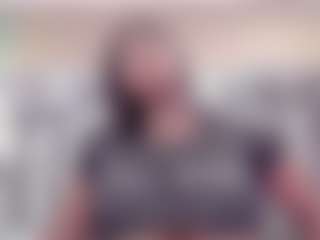 Live cam show with BetsyBennet - Strip Black on Big Tits