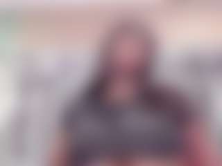 Live cam show with BetsyBennet - Brown Eyes Black on Big Tits