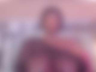 Live cam show with BetsyBennet - Public on madthumbs
