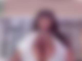 Live cam show with BetsyBennet - Ebony on Camsoda | colombia