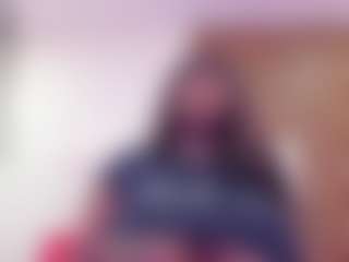 Live cam show with BetsyBennet - Public BBW on milfzrlive.com