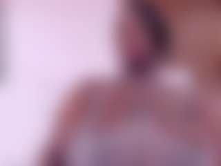 Live cam show with BetsyBennet - Black Blowjob on sexylive.show