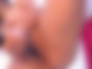 Live cam show with HeidyWells - Mature on StripNow