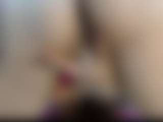 Live cam show with HeidyWells - Brown Hair on Dolls Live