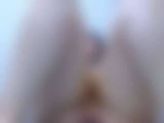 isabel-24's Live Sex Cam Show