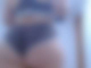 Live cam show with isabel-24 - Spank on TastyBlacksLive