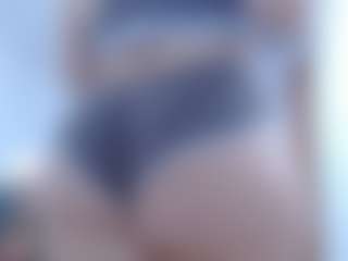 Live cam show with isabel-24 - Blowjob on Free Soda
