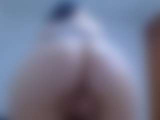 isabel-24's Live Sex Cam Show