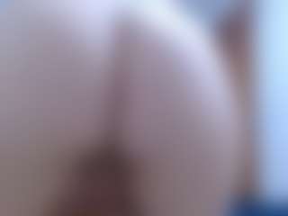 isabel-24's Live Sex Cam Show