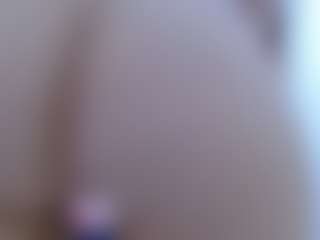 Live cam show with isabel-24 - Sexmachine on CamwithHer