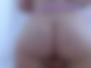 isabel-24's Live Sex Cam Show
